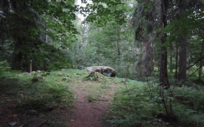 Hiisienpäivä kunnioittaa suomalaisten etnisen uskonnon pyhiä paikkoja