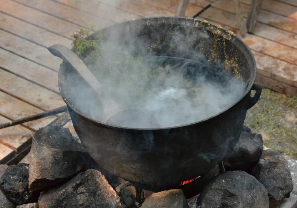 Sahtikurssi toukokuussa Ritvalan kylässä