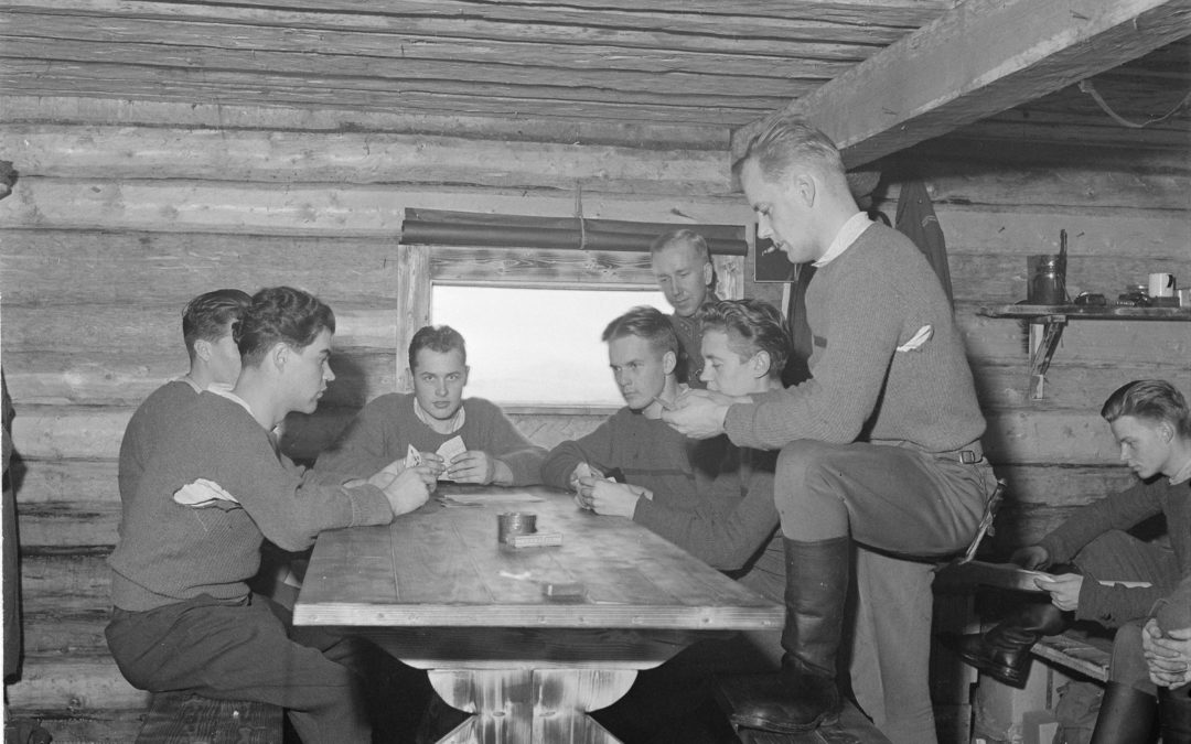 Tarina miesten kortti-illasta